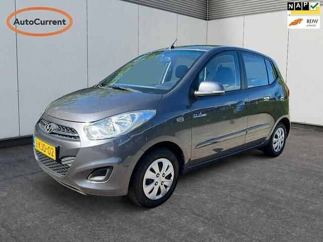 Grijs Gebruikt 2013 Hyundai i10 Hatchback | € 4.450 (Eerlijke prijs) - Afbeelding 1/4