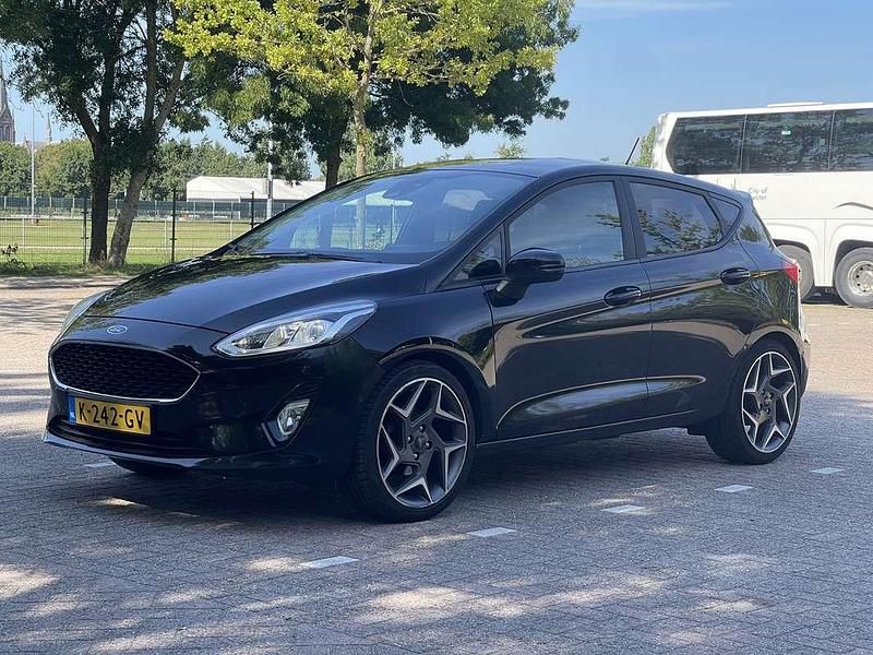 Gebruikt 2017 Ford Fiesta Titanium Hatchback | € 9.250 (Eerlijke prijs) - Afbeelding 1/4