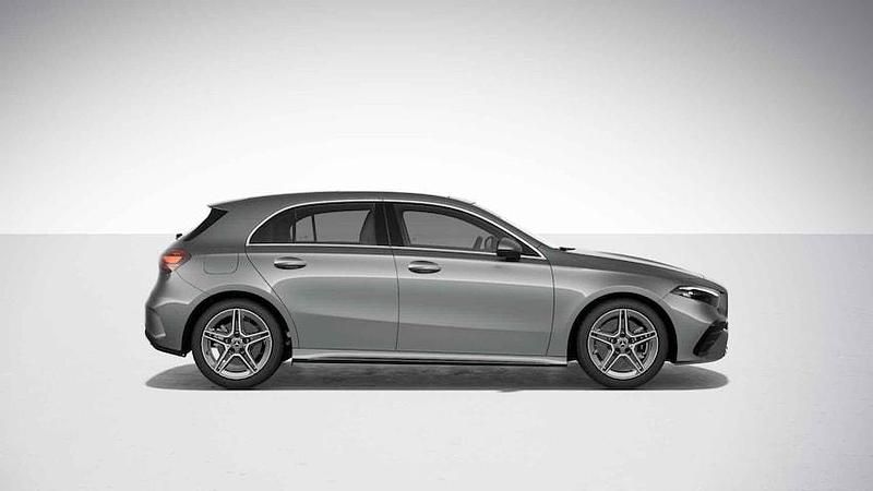 Occasion Mercedes A250 AMG line 218 PK (160 kW) 2023 Grijs Hatchback