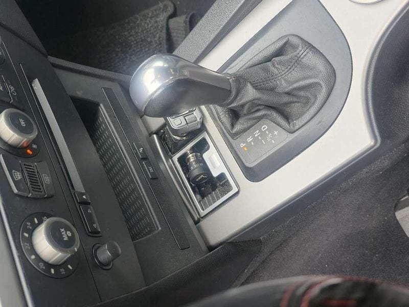 Grijs Gebruikt 2004 BMW 530 Executive Sedan | € 4.000 (Eerlijke prijs) - Afbeelding 1/4