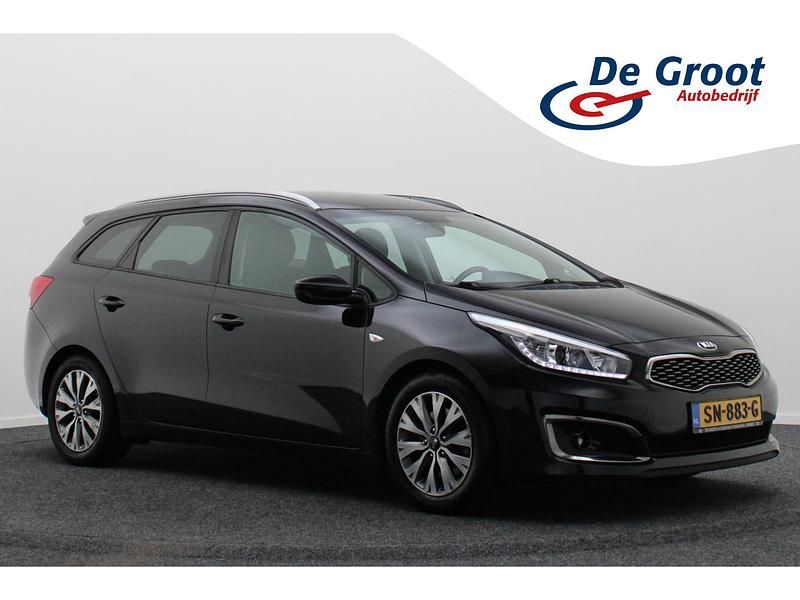 Zwart Occasion 2018 Kia Ceed Hatchback | € 11.950 (Eerlijke prijs) - Afbeelding 1/4