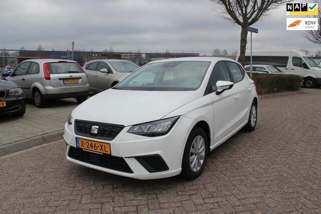 Wit Gebruikt 2022 Seat Ibiza FR Hatchback | € 19.950 (Eerlijke prijs) - Afbeelding 1/4