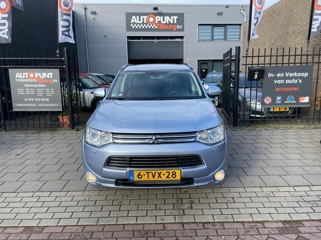 Occasion Mitsubishi Outlander Edition 121 PK (88 kW) 2014 Blauw SUV