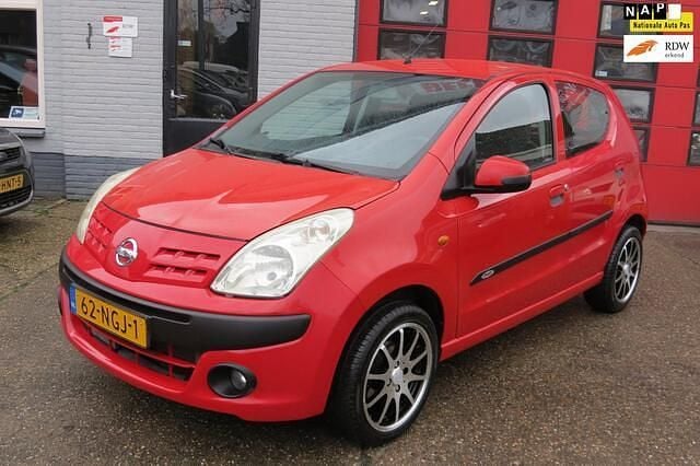 Occasion Nissan Pixo Acenta 68 PK (50 kW) 2010 Rood Hatchback