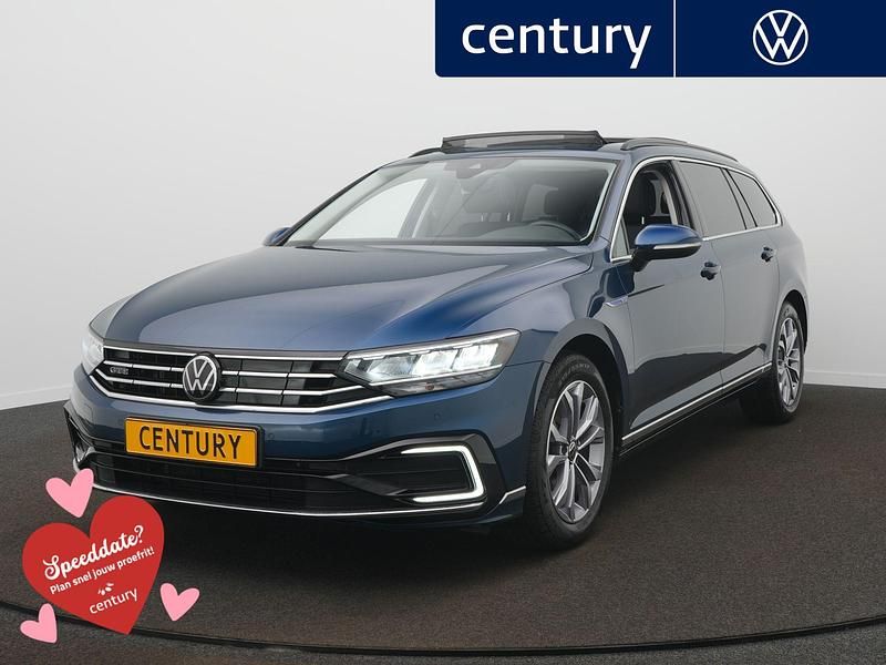 Blauw (metallic) Occasion 2022 VW Passat Business Stationwagen | € 24.900 (Eerlijke prijs) - Afbeelding 1/4
