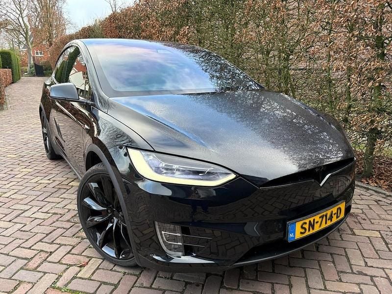 Zwart (metallic) Occasion 2018 Tesla Model X SUV | € 34.950 (Eerlijke prijs) - Afbeelding 1/4