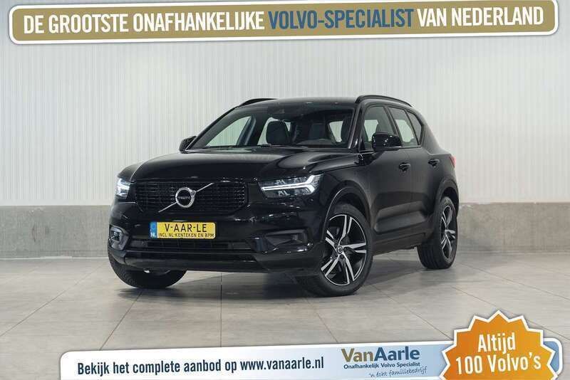 Zwart Gebruikt 2021 Volvo XC40 R-Design SUV | € 29.450 (Eerlijke prijs) - Afbeelding 1/3