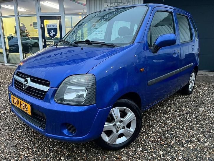 Blauw Gebruikt 2004 Opel Agila Hatchback | € 1.490 (Iets duurder) - Afbeelding 1/4