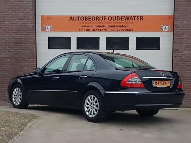 Occasion Mercedes E200 Elegance 136 PK (100 kW) 2009 Blauw Sedan
