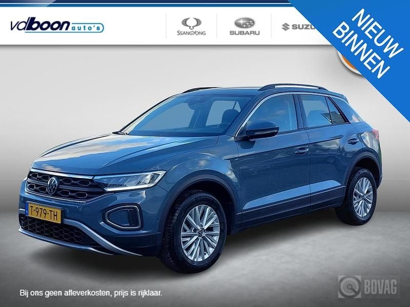 Blauw Gebruikt 2023 VW T-Roc Life SUV | € 23.950 (Goede deal) - Afbeelding 1/3