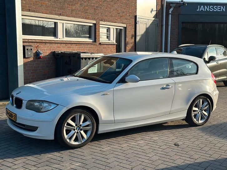 Occasion BMW 118 143 PK (105 kW) 2008 Hatchback
