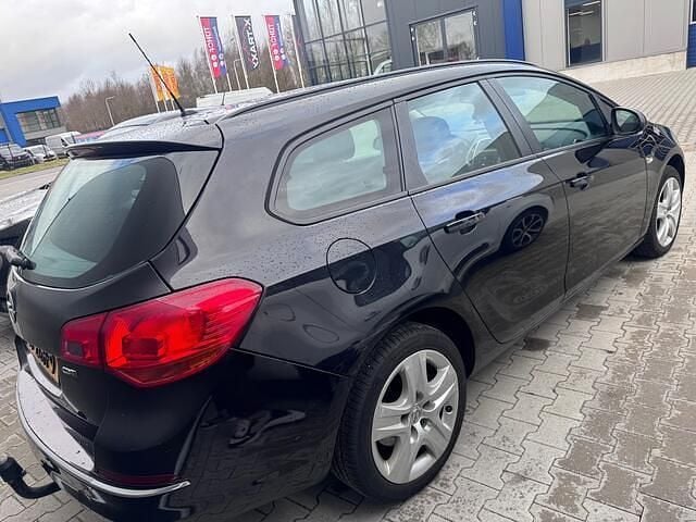 Occasion Opel Astra Cosmo 110 PK (80 kW) 2011 Zwart Stationwagen
