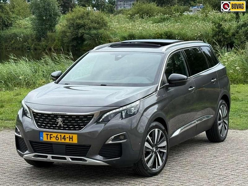 Grijs Gebruikt 2018 Peugeot 5008 GT-line MPV | € 14.725 (Eerlijke prijs) - Afbeelding 1/4