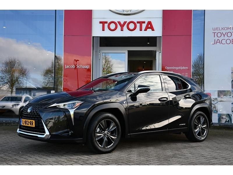 Zwart Gebruikt 2020 Lexus UX Business Edition SUV | € 24.299 (Eerlijke prijs) - Afbeelding 1/4
