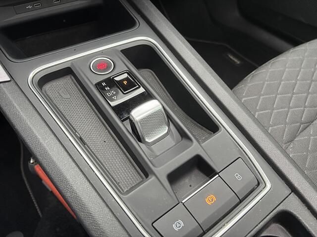 Occasion Seat Leon FR 150 PK (110 kW) 2020 Rood Hatchback