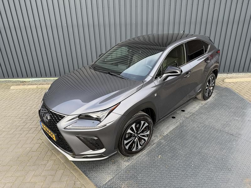 Occasion Lexus NX300h Sport Line 2019 Grijs SUV