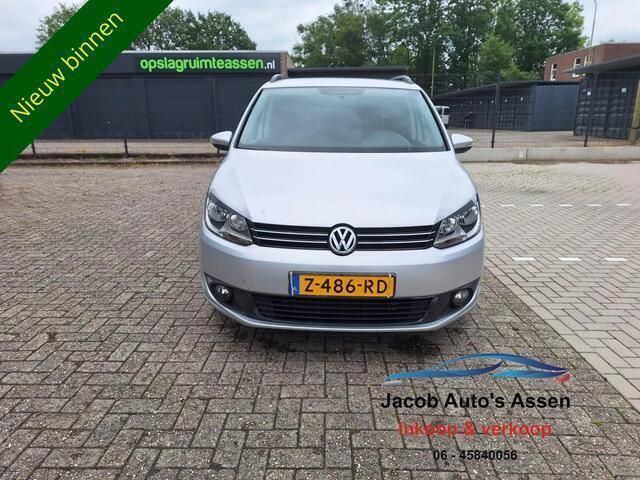 Grijs Gebruikt 2011 VW Touran MPV | € 8.750 (Iets duurder) - Afbeelding 1/4