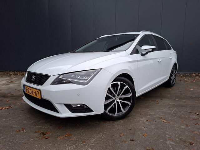 Wit Gebruikt 2014 Seat Leon ST Ecomotive Stationwagen | € 6.900 (Goede deal) - Afbeelding 1/4