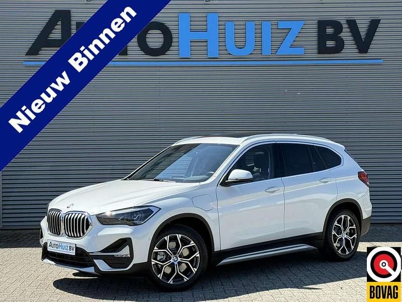 Wit Gebruikt 2021 BMW X1 xLine SUV | € 28.990 (Iets duurder) - Afbeelding 1/4