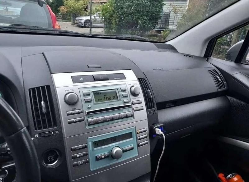 Grijs Occasion 2004 Toyota Corolla Sol Stationwagen | € 1.200 - Afbeelding 1/4