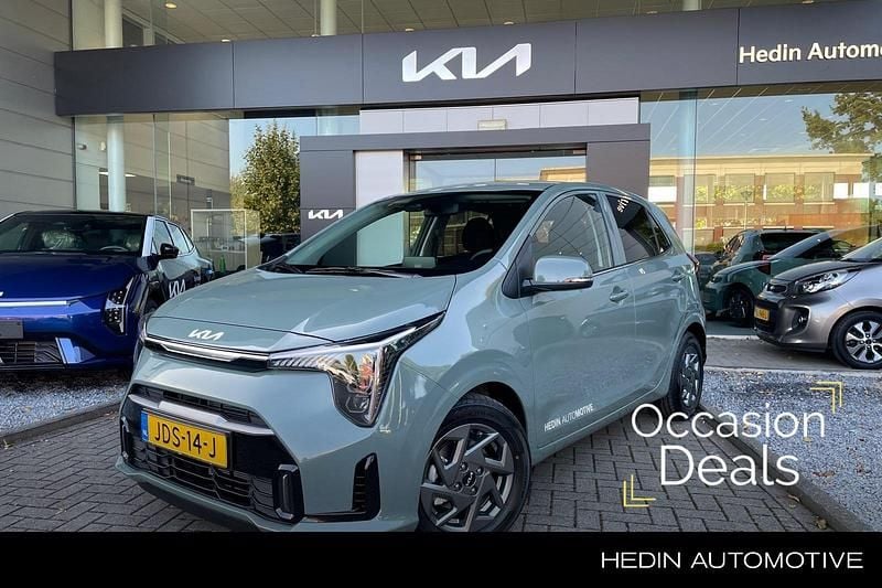 Groen Occasion 2025 Kia Picanto Hatchback | € 23.590 (Eerlijke prijs) - Afbeelding 1/4
