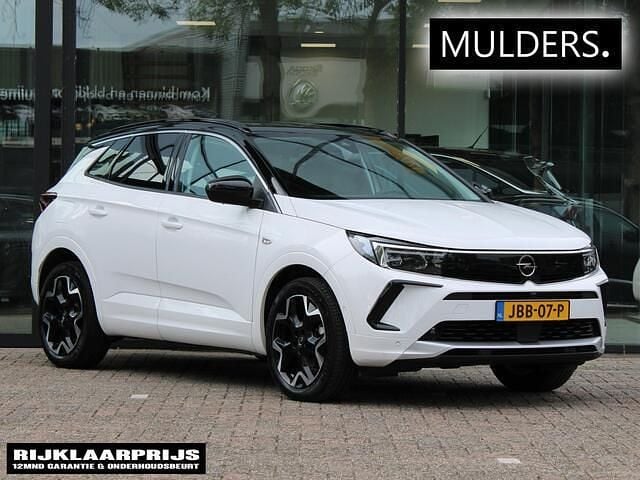 Wit Gebruikt 2024 Opel Grandland X Ultimate SUV | € 30.987 (Eerlijke prijs) - Afbeelding 1/3
