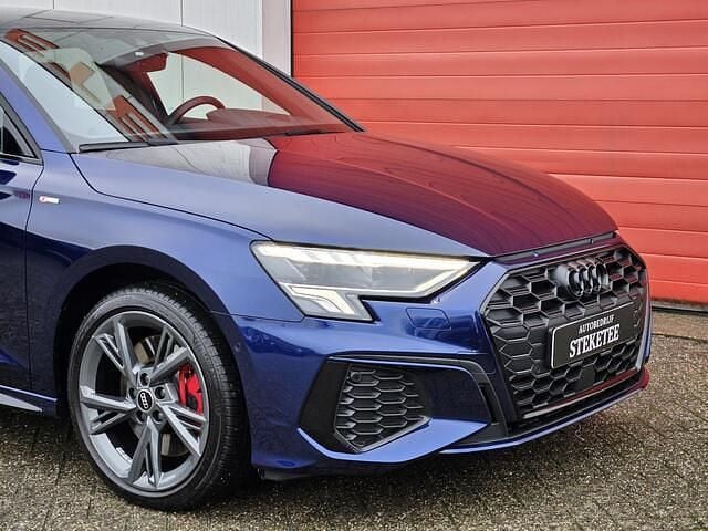 Occasion Audi A3 Sportback Competition 116 PK (85 kW) 2022 Blauw Hatchback