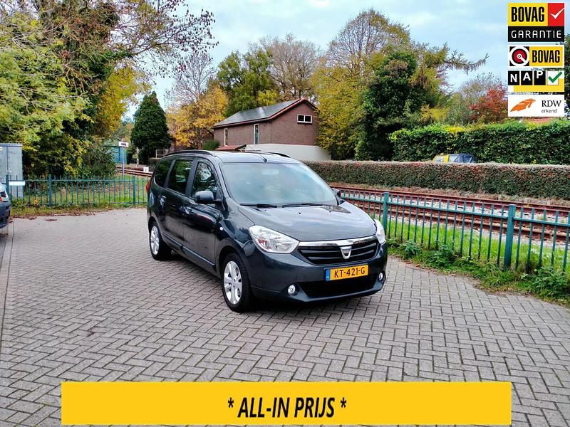 Grijs Gebruikt 2016 Dacia Lodgy Lauréate MPV | € 9.450 (Iets duurder) - Afbeelding 1/4