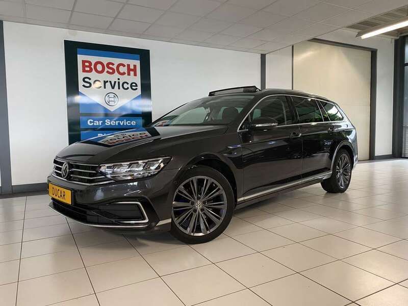 Grijs Gebruikt 2020 VW Passat Business Stationwagen | € 20.750 (Super prijs) - Afbeelding 1/4