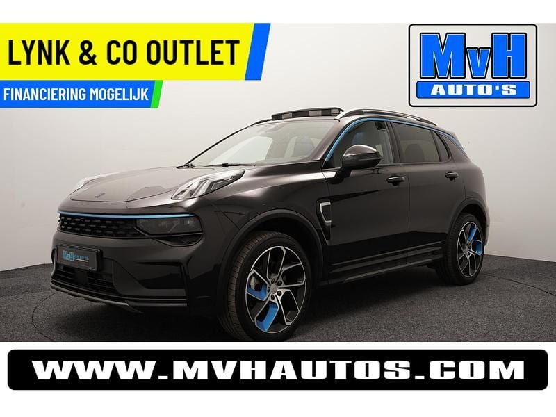 Zwart Gebruikt 2023 Lynk & Co 01 SUV | € 28.999 (Eerlijke prijs) - Afbeelding 1/4