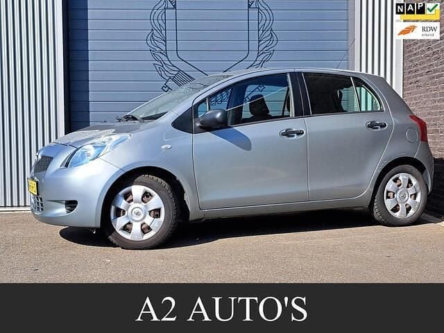 Grijs Gebruikt 2008 Toyota Yaris Sol Hatchback | € 3.250 (Goede deal) - Afbeelding 1/4