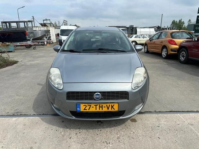 Occasion Fiat Grande Punto Sport 95 PK (69 kW) 2006 Grijs Hatchback