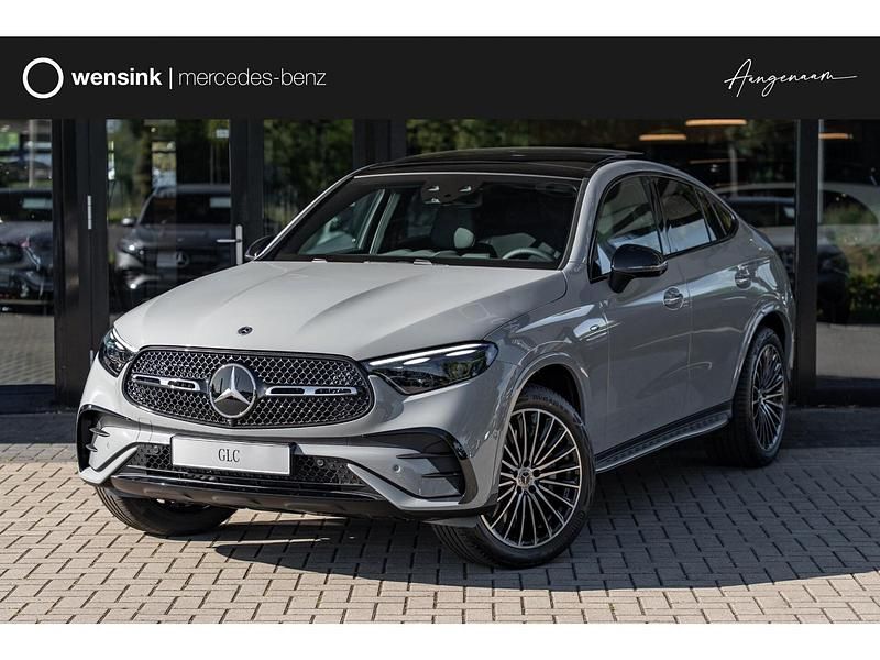 Grijs Occasion 2025 Mercedes GLC300 Sport Edition Coupé | € 92.025 - Afbeelding 1/4