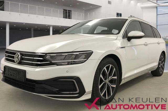 Wit Gebruikt 2020 VW Passat GTE Stationwagen | € 21.899 (Goede deal) - Afbeelding 1/4