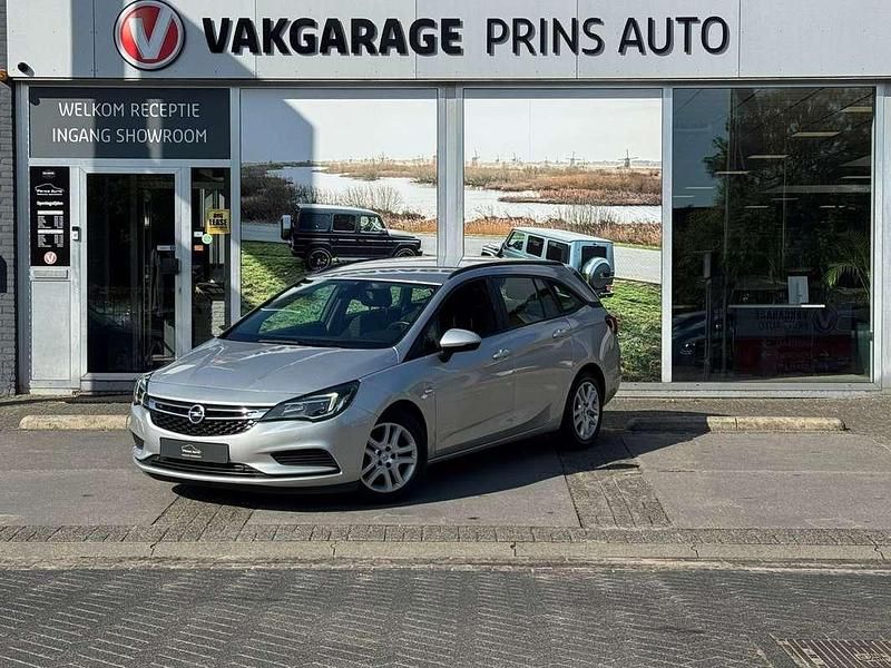Grijs Gebruikt 2018 Opel Astra Edition Stationwagen | € 9.900 (Super prijs) - Afbeelding 1/4