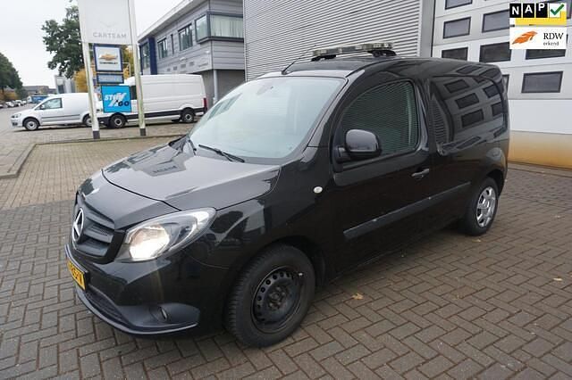 Zwart Gebruikt 2018 Mercedes Citan 109 Ambition Van | € 4.750 (Eerlijke prijs) - Afbeelding 1/4