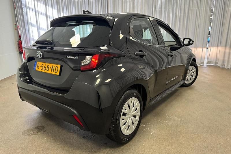 Occasion Toyota Yaris Hybrid Active 116 PK (85 kW) 2022 Zwart Hatchback