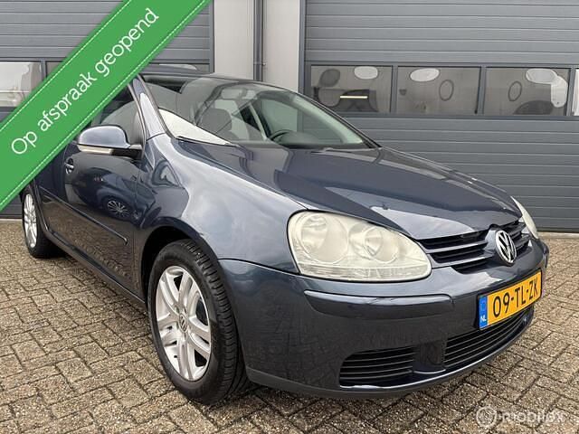 Blauw Gebruikt 2006 VW Golf V Hatchback | € 4.950 (Eerlijke prijs) - Afbeelding 1/4