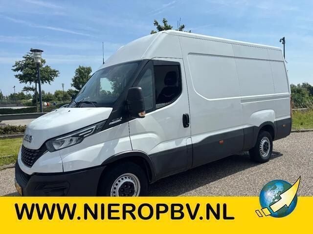 Wit Gebruikt 2020 Iveco Daily Van | € 13.750 (Goede deal) - Afbeelding 1/4