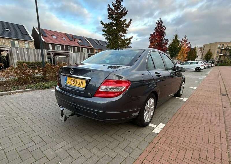 Blauw Gebruikt 2011 Mercedes C200 Sedan | € 6.500 (Super prijs) - Afbeelding 1/4