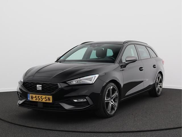 Zwart Gebruikt 2022 Seat Leon Business Stationwagen | € 20.750 (Eerlijke prijs) - Afbeelding 1/4