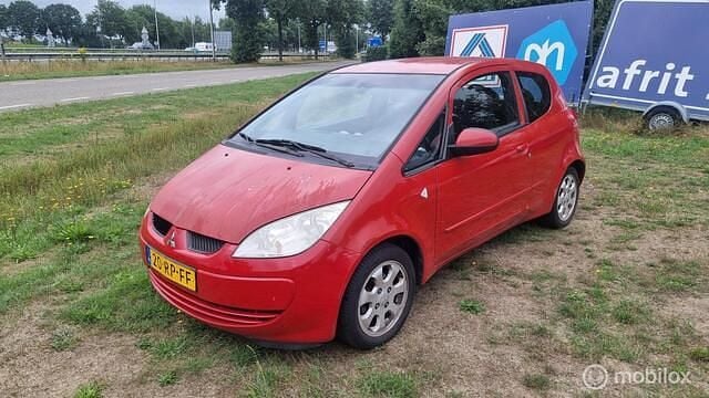 Rood Gebruikt 2005 Mitsubishi Colt Inform Hatchback | € 1.650 (Eerlijke prijs) - Afbeelding 1/4