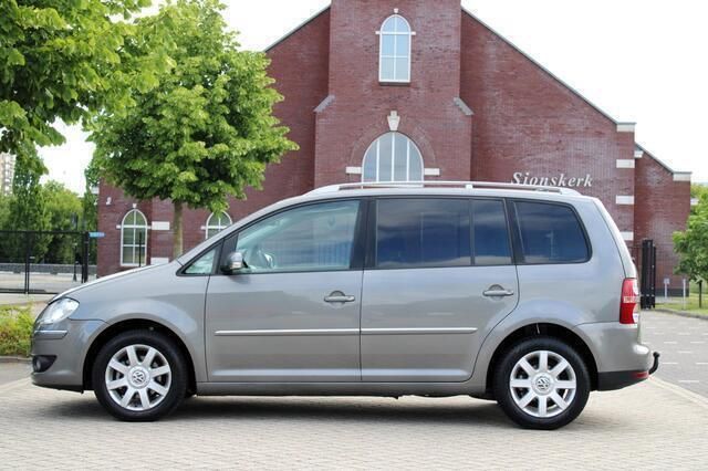 Occasion VW Touran Highline 140 PK (102 kW) 2009 Grijs MPV