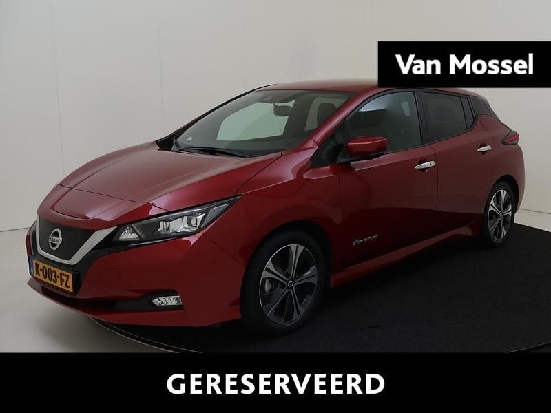 Rood Gebruikt 2020 Nissan Leaf Tekna Hatchback | € 12.944 (Goede deal) - Afbeelding 1/4