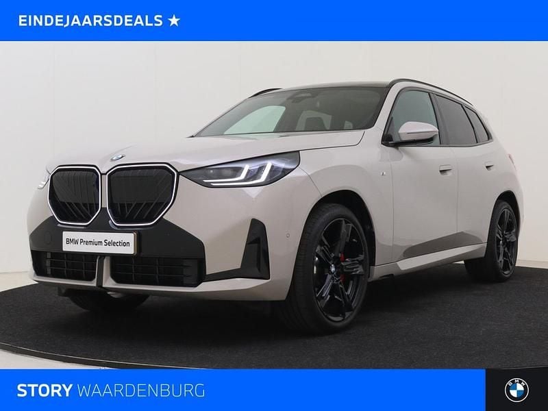 Dune grey (licht grijs metallic) Gebruikt 2025 BMW X3 Comfort Edition SUV | € 77.495 - Afbeelding 1/4