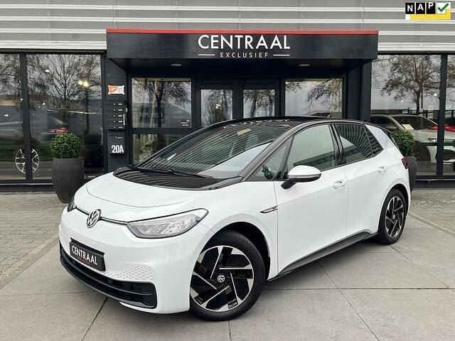 Wit (metallic) Occasion 2020 VW ID.3 Hatchback | € 14.950 (Goede deal) - Afbeelding 1/4