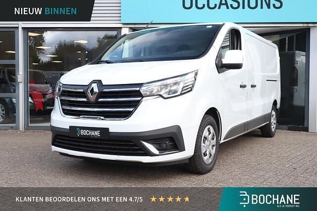 Blanc glacier (369) Gebruikt 2023 Renault Trafic Van | € 18.940 (Eerlijke prijs) - Afbeelding 1/4