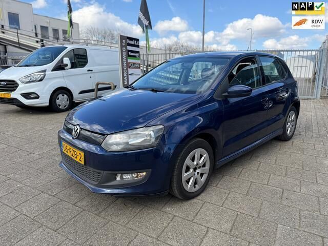 Blauw Gebruikt 2011 VW Polo Comfortline Hatchback | € 2.349 (Eerlijke prijs) - Afbeelding 1/4