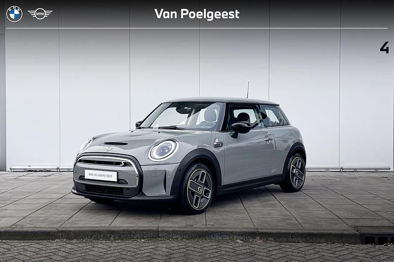 Grijs Gebruikt 2022 Mini Cooper Resolute Edition Hatchback | € 20.900 (Super prijs) - Afbeelding 1/4