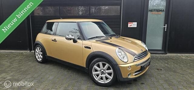 Occasion Mini ONE 90 PK (66 kW) 2005 Geel Hatchback